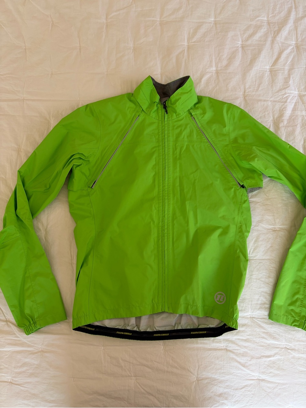 Lime green Novara cycling windbreaker jacket, size M, lightweight hi-vis Shell